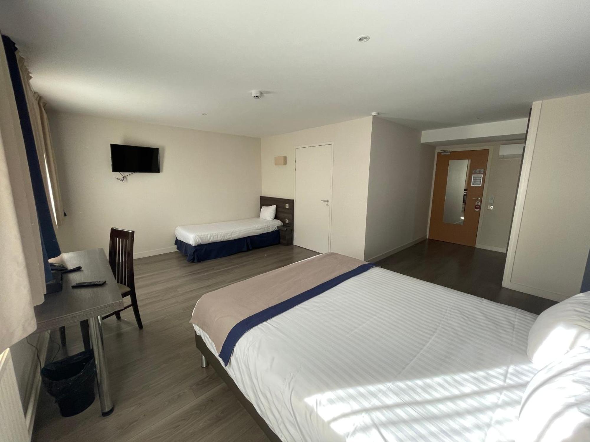 Hotel Valpre Écully Εξωτερικό φωτογραφία