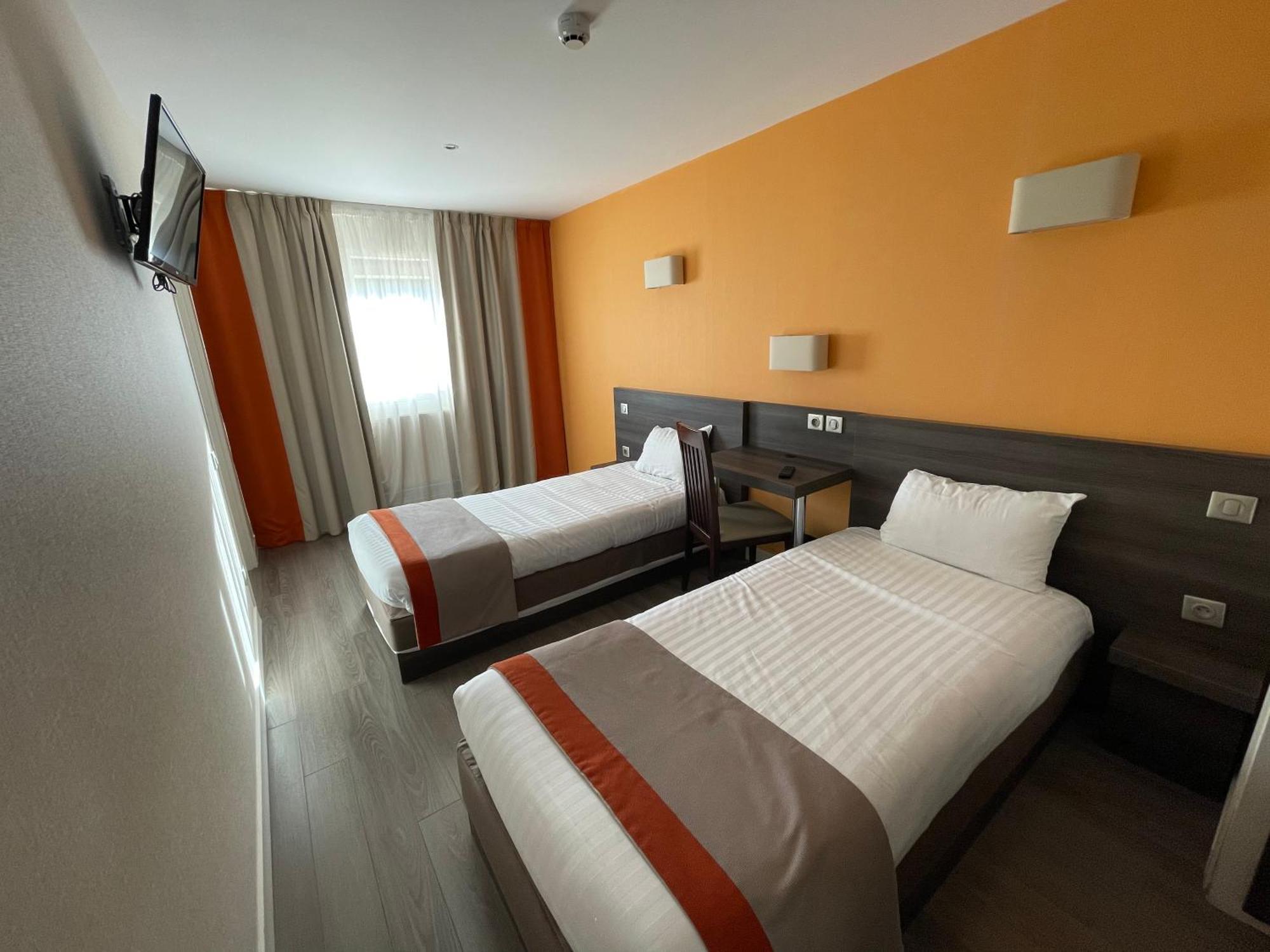 Hotel Valpre Écully Εξωτερικό φωτογραφία