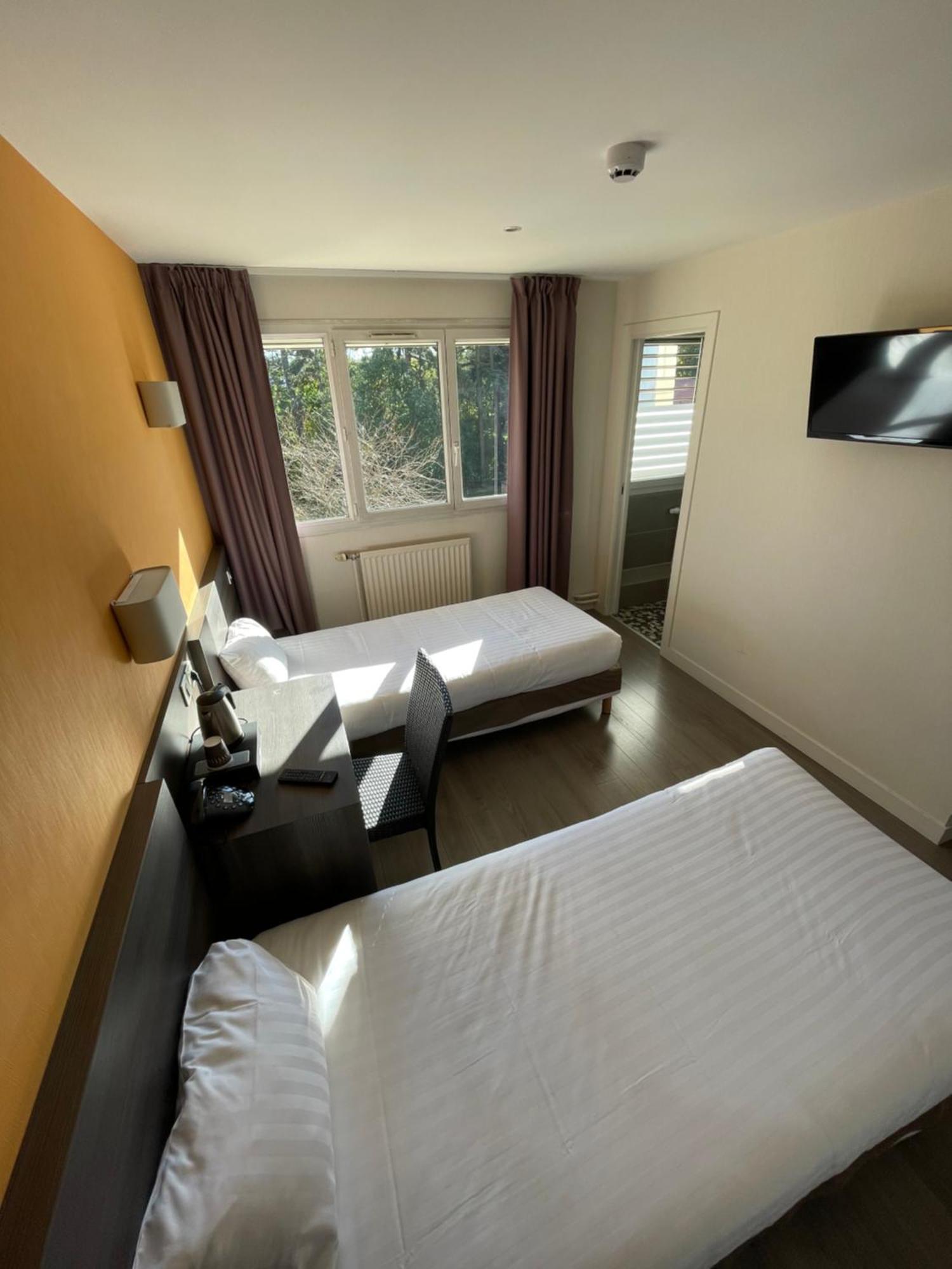 Hotel Valpre Écully Εξωτερικό φωτογραφία