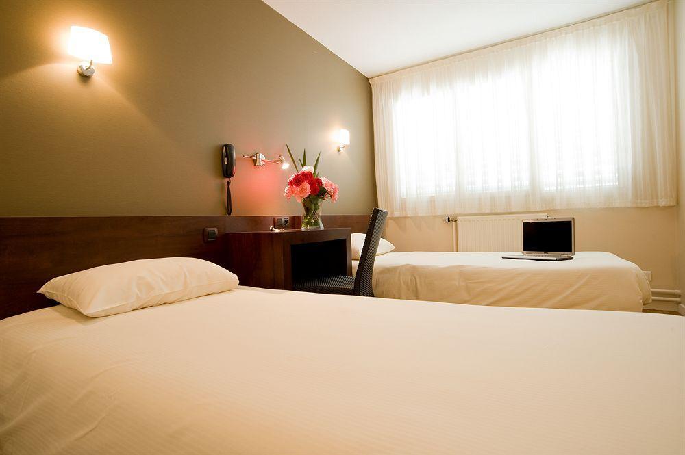 Hotel Valpre Écully Εξωτερικό φωτογραφία