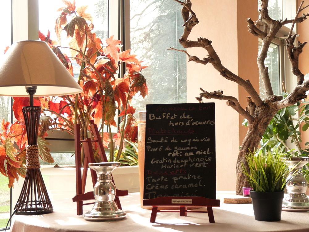 Hotel Valpre Écully Εξωτερικό φωτογραφία
